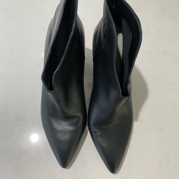 1. State Corben Leather Bootie - Picture 10 of 11